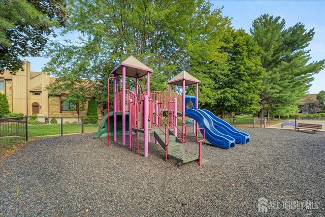 17 Emerald Lane, Old Bridge, NJ 08857