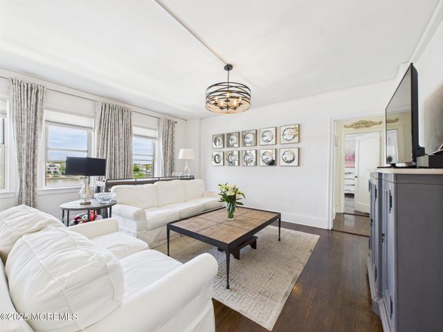 400 Deal Lake Drive, 3J, Asbury Park, NJ 07712