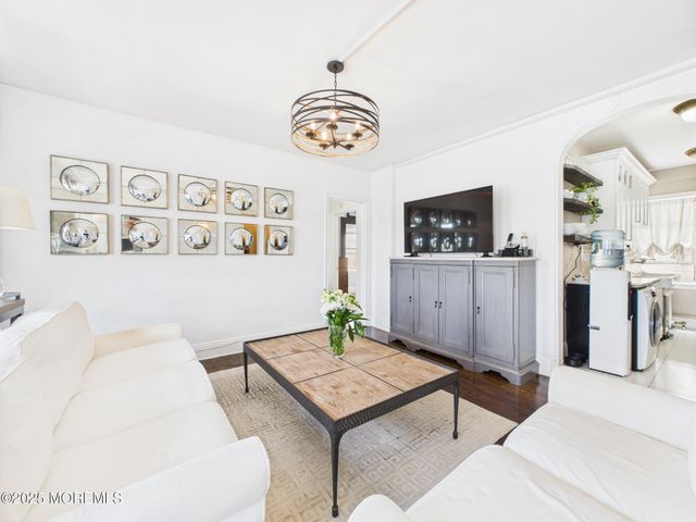 400 Deal Lake Drive, 3J, Asbury Park, NJ 07712