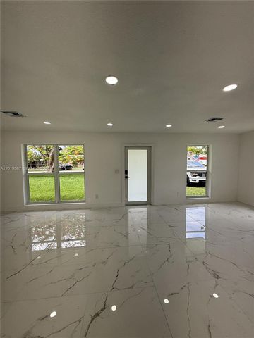 20211 NW 42nd Ave, Miami Gardens, FL 33055