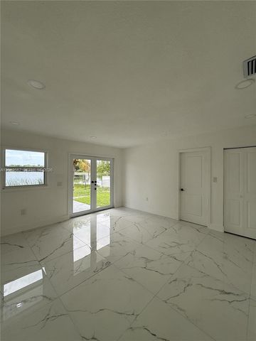 20211 NW 42nd Ave, Miami Gardens, FL 33055
