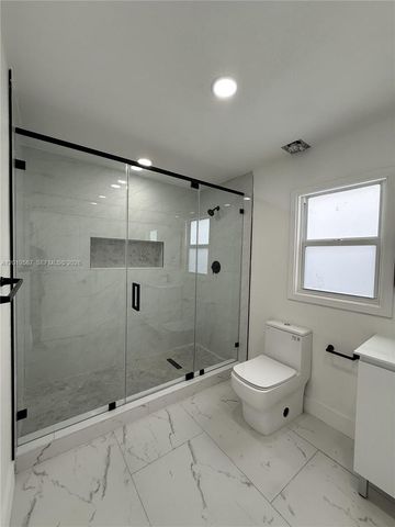 20211 NW 42nd Ave, Miami Gardens, FL 33055