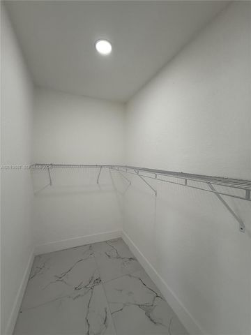 20211 NW 42nd Ave, Miami Gardens, FL 33055