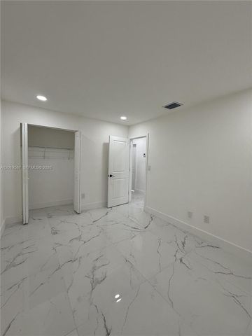20211 NW 42nd Ave, Miami Gardens, FL 33055