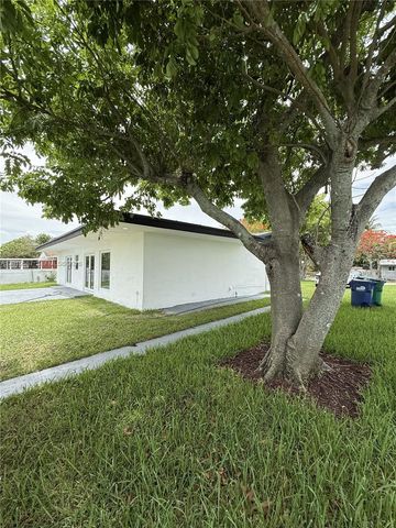 20211 NW 42nd Ave, Miami Gardens, FL 33055