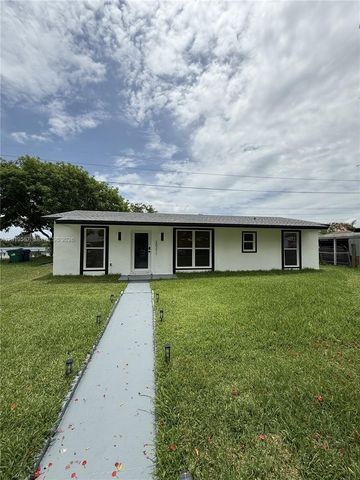 20211 NW 42nd Ave, Miami Gardens, FL 33055