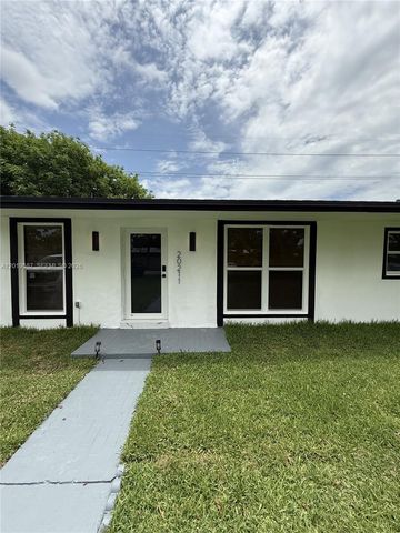 20211 NW 42nd Ave, Miami Gardens, FL 33055