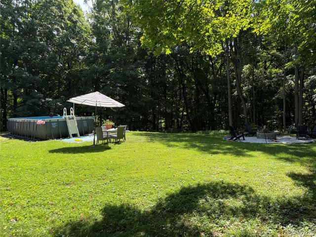 1553 Strawberry Road, Mohegan Lake, NY 10547
