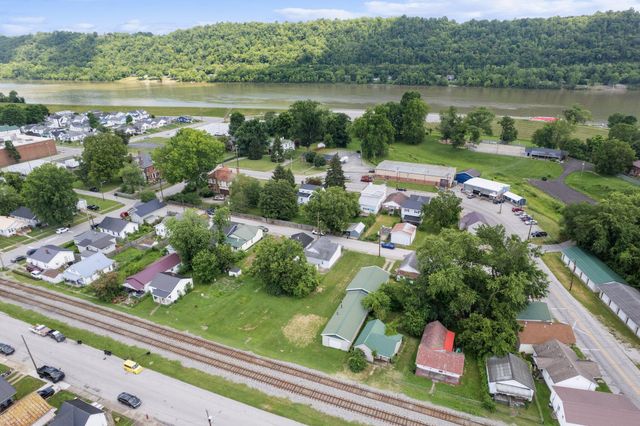 1418 Chester Street, Maysville, KY 41056