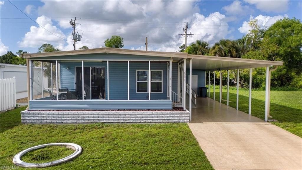 2984 Longview LN, NORTH FORT MYERS, FL 33917 — exterior