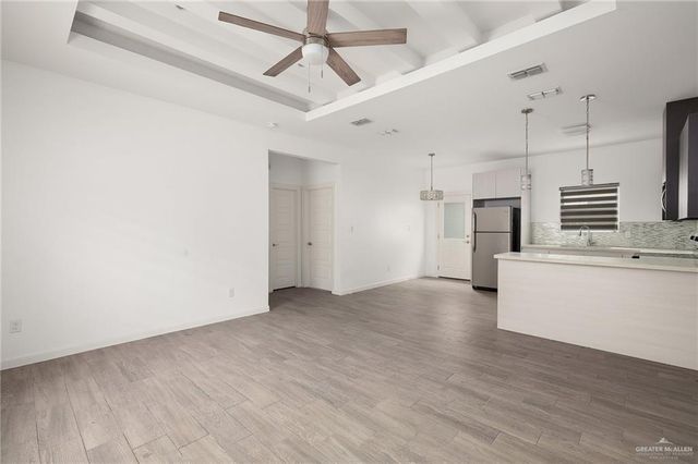 907 W Carmel Avenue, Pharr, TX 78577