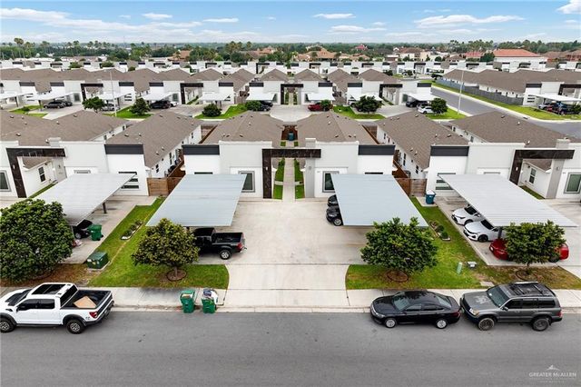 907 W Carmel Avenue, Pharr, TX 78577