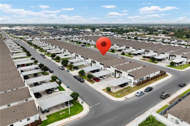 907 W Carmel Avenue, Pharr, TX 78577