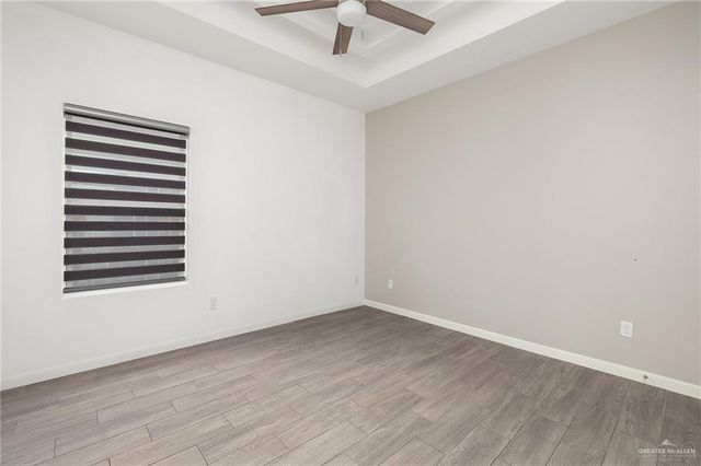 907 W Carmel Avenue, Pharr, TX 78577