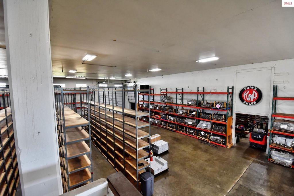 900 Kootenai Cutoff Rd, Ponderay, ID 83852 photo 10