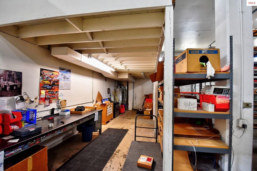 900 Kootenai Cutoff Rd, Ponderay, ID 83852 photo 11