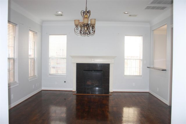 3206 E Park At Beverly Hills, Houston, TX 77057