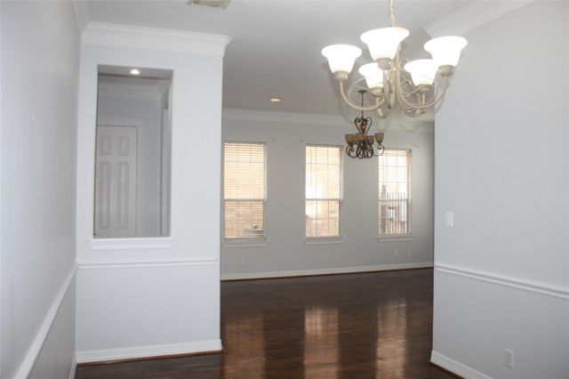 3206 E Park At Beverly Hills, Houston, TX 77057