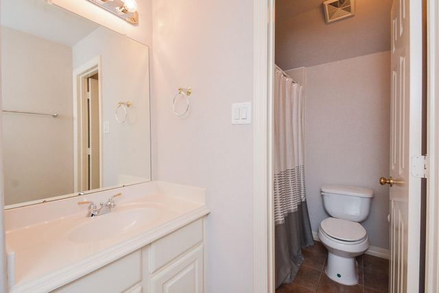 3206 E Park At Beverly Hills, Houston, TX 77057