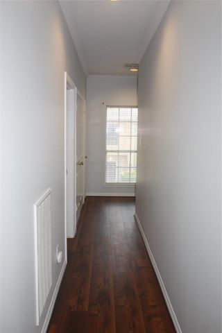 3206 E Park At Beverly Hills, Houston, TX 77057