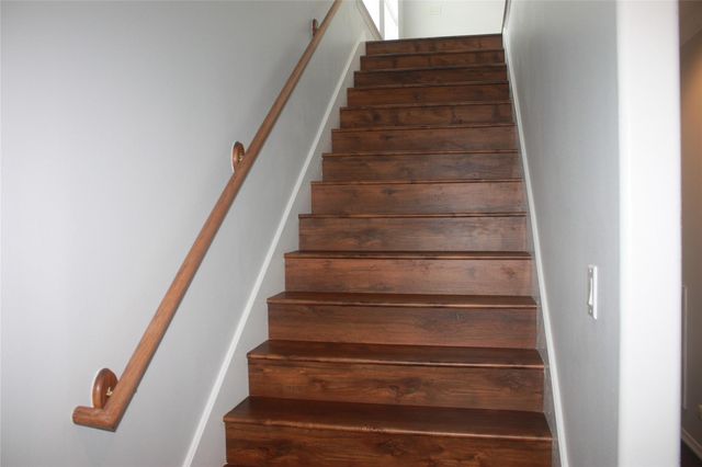 3206 E Park At Beverly Hills, Houston, TX 77057