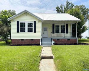 1011 Litchfield Avenue, Gadsden, AL 35903