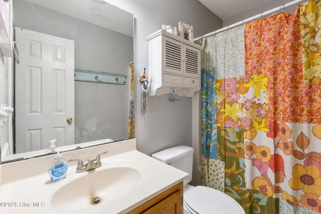 902 Fifth Street S, Carolina Beach, NC 28428