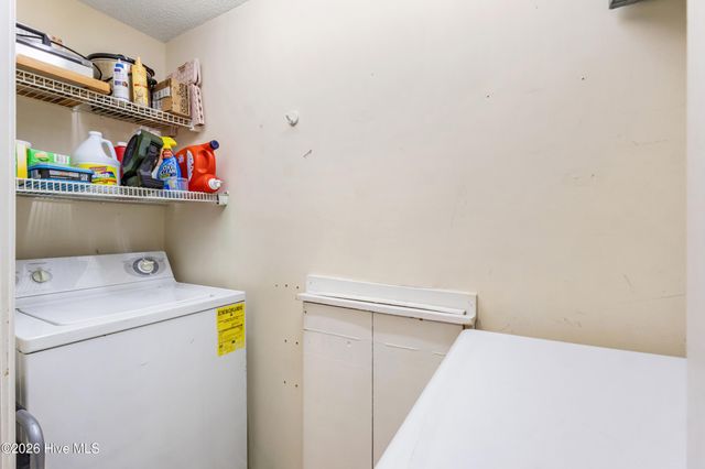 902 Fifth Street S, Carolina Beach, NC 28428