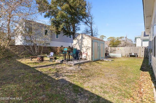 902 Fifth Street S, Carolina Beach, NC 28428