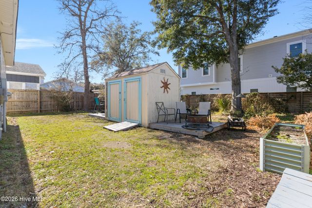 902 Fifth Street S, Carolina Beach, NC 28428