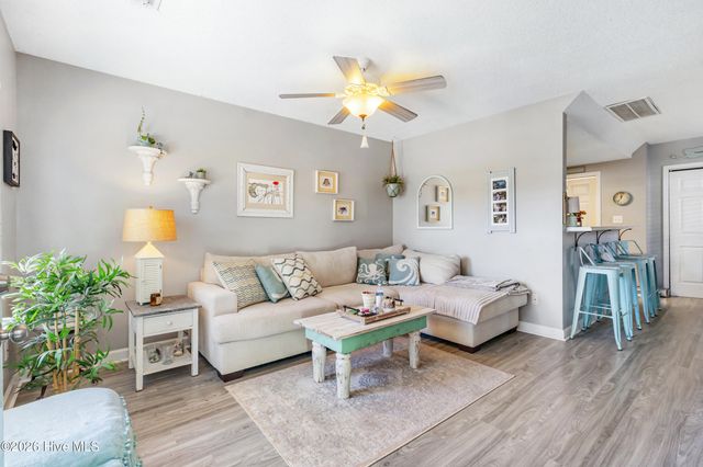 902 Fifth Street S, Carolina Beach, NC 28428