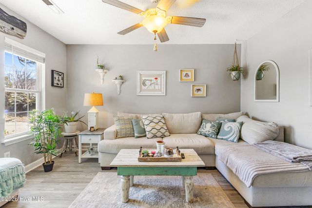 902 Fifth Street S, Carolina Beach, NC 28428