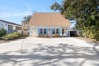 902 Fifth Street S, Carolina Beach, NC 28428