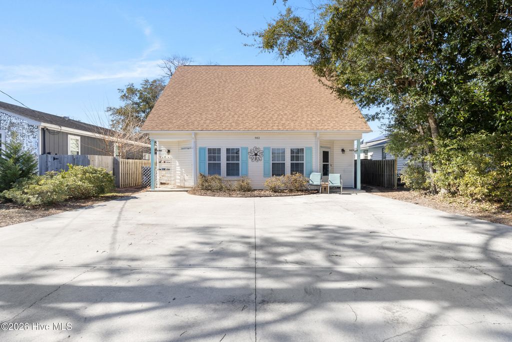 902 Fifth Street S, Carolina Beach, NC 28428