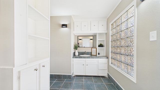 5719 2nd Street, Lubbock, TX 79416