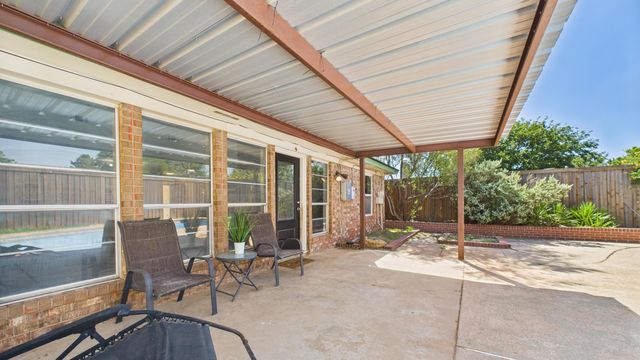 5719 2nd Street, Lubbock, TX 79416