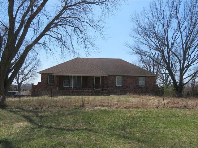 31393 W 287th Street, Paola, KS 66071