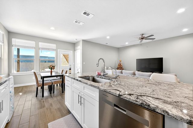 2206 Bear Dr, Midland, TX 79707