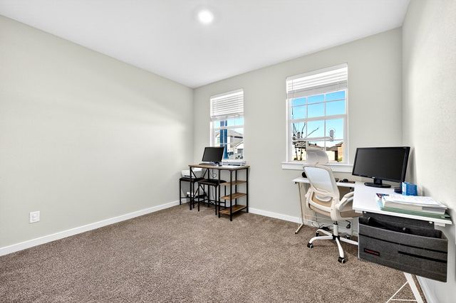 2206 Bear Dr, Midland, TX 79707