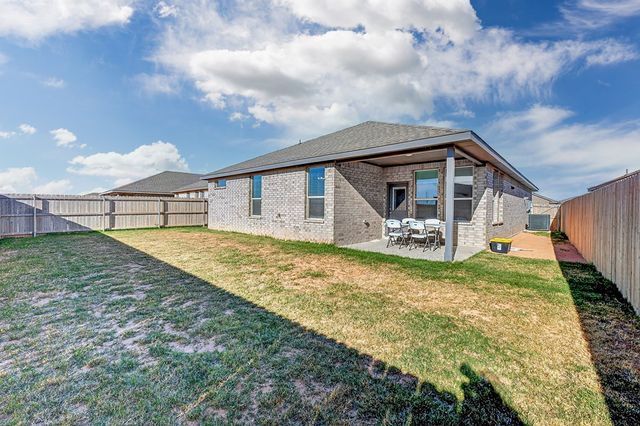 2206 Bear Dr, Midland, TX 79707