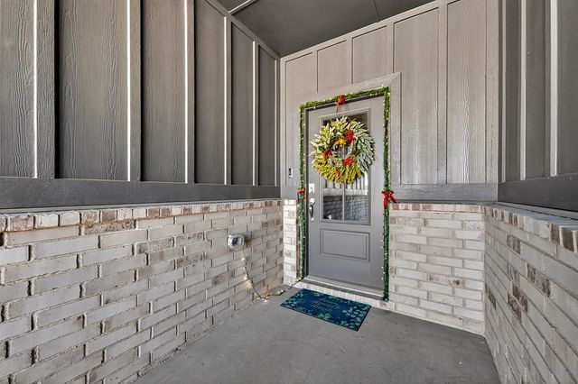 2206 Bear Dr, Midland, TX 79707