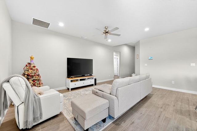 2206 Bear Dr, Midland, TX 79707