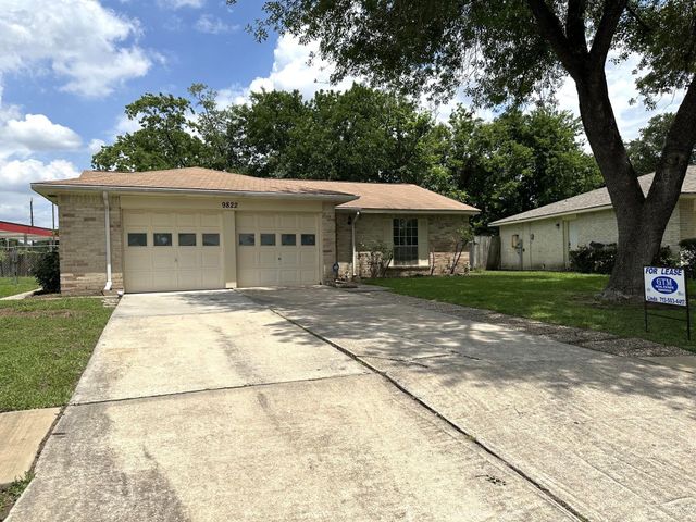 9822 Rumbling Wood Lane, Houston, TX 77086