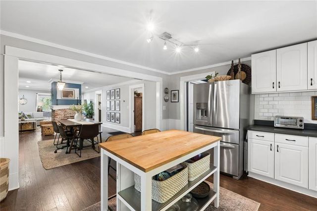 2152 Forrest Place NW, Atlanta, GA 30318