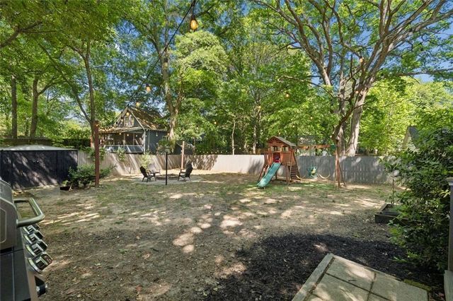 2152 Forrest Place NW, Atlanta, GA 30318