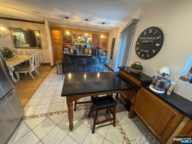76 Metro Vista, Hawthorne, NJ 07506
