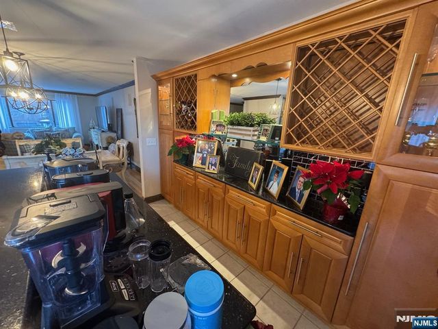 76 Metro Vista, Hawthorne, NJ 07506