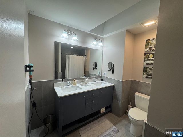 76 Metro Vista, Hawthorne, NJ 07506