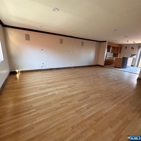 76 Metro Vista, Hawthorne, NJ 07506