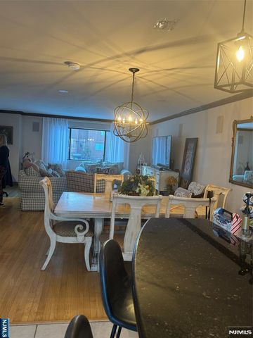 76 Metro Vista, Hawthorne, NJ 07506